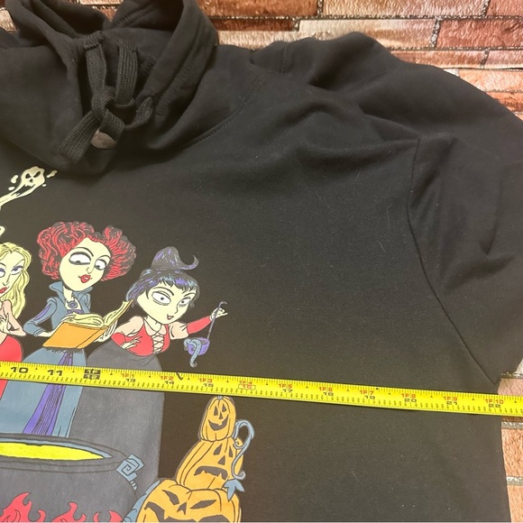 Disney Black Hocus Pocus Graphic Hoodie size XL - Picture 6 of 10